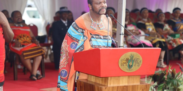 King Mswati III officially opens the Ivulamehlo yemaSwati Eye Clinic in Siteki.