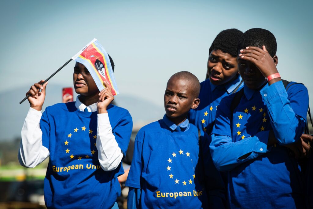 High school students from across Eswatini perform song and dance pieces at the EU Bushfire Schools Festival, celebrating youth creativity and sustainability. Malkerns, Eswatini – 20250529 – School’s Festival, Bushfire 2025. Photo: Bram Lammers / MTN Bushfire