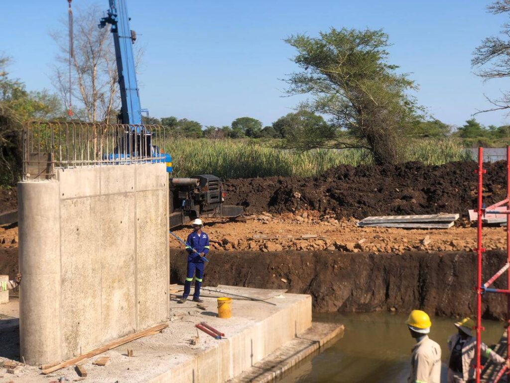Ongoing construction of the KaLokhayiza Pier Bridge along the D89 road, expected to boost connectivity between KaLanga and Jabula.
