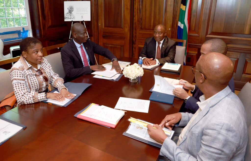 President Cyril Ramaphosa with his delegation at the South African Embassy in Washington, DC, ahead of his meeting with U.S. President Donald Trump.