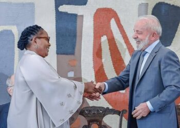 Deputy Prime Minister Thulisile Dladla shares a moment with Brazilian President Luiz Inácio Lula da Silva during the II Brazil-Africa Dialogue on Food Security, Fight Against Hunger, and Rural Development held in Brasília, Brazil.