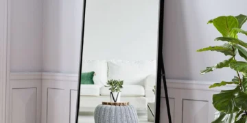Reflecting style and space with mirrors in modern interiors