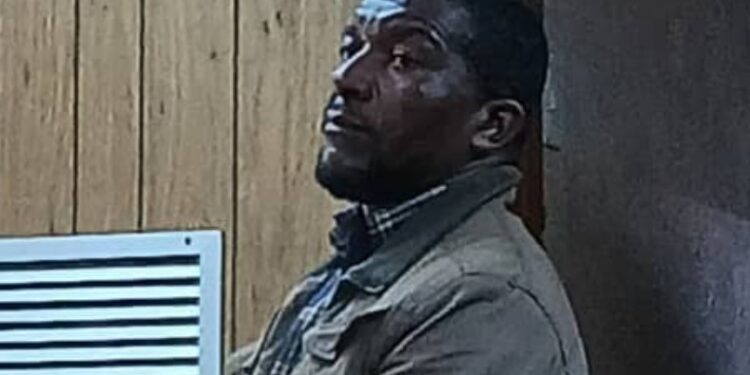 Thembinkosi Maphanga who appeared in court stresses a point (pic: Lindelwa Myeni)