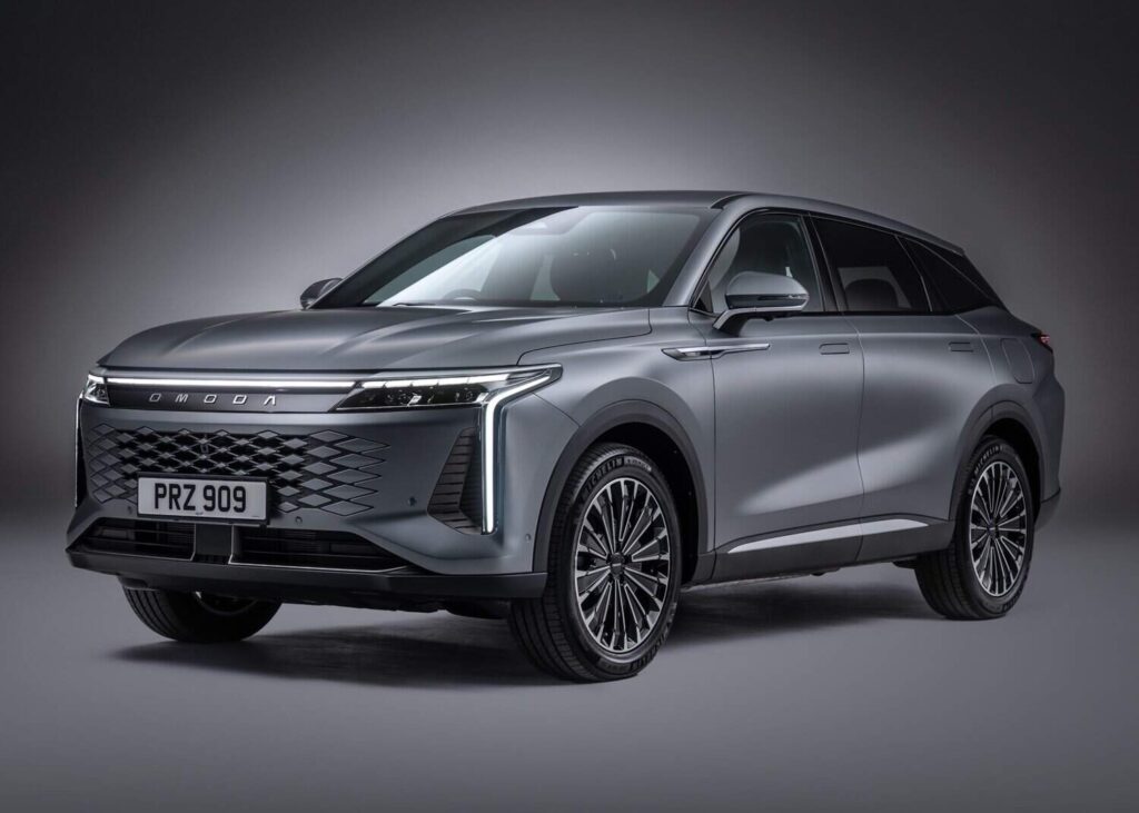 Omoda’s first plug-in hybrid heads to SA, expected to cross the R1-million mark. Image: Omoda & Jaecoo