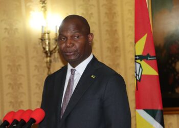 Daniel Chapo, President of Mozambique, during bilateral talks with Malawian President Lazarus Chakwera in Lilongwe, Malawi, June 2025.