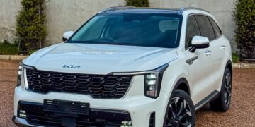 Redesign now sees the Sorento draw inspiration from the EV-range of electric vehicles. Image: Kia