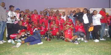 Moneni Pirates legends and team officials posing for the lens after lifting the trophy. (Courtesy pics).