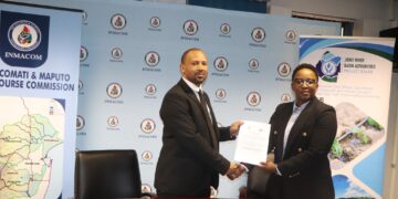 Officials from JRBA-PB and INMACOM exchange documents after signing a Memorandum of Understanding in Mbabane, formalising cooperation on sustainable water management in Eswatini.