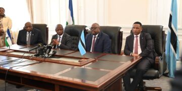Lesotho Prime Minister Sam Ntsokoane Matekane and Botswana President Gideon Duma sign the historic Bi-National Commission Agreement to strengthen cooperation between their countries.