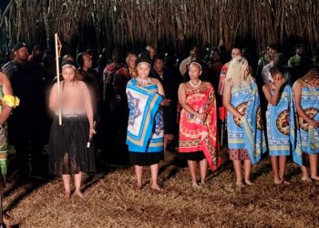 His Majesty King Mswati III pictured with Princess Temashayina and members of the royal family ahead of her wedding delegation's departure to Mozambique.