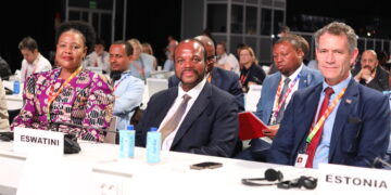 His Majesty King Mswati III, joined by Finance Minister Neal Rijkenberg and Foreign Affairs Minister Pholile Shakantu, discusses Eswatini’s economic gains with delegates in Sevilla.