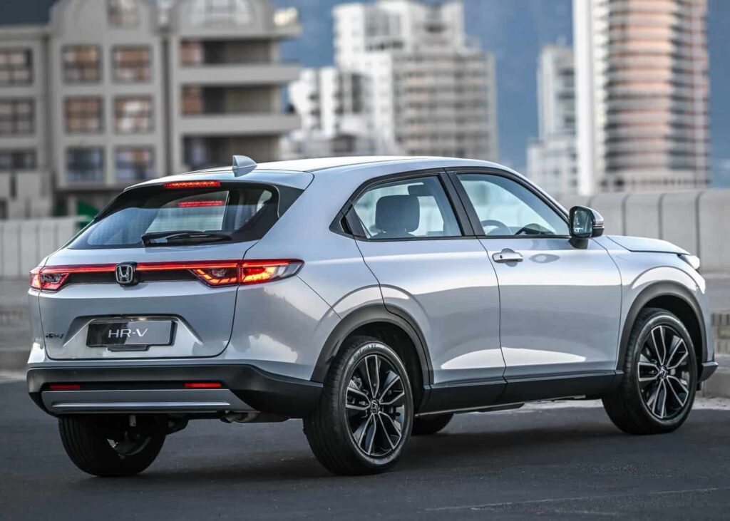 New features include dual-tone 18-inch alloy wheels. Image: Honda