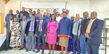 Minister of Agriculture Mandla Tshawuka, Eswatini Bank MD Nozizwe Mulela take a photo opportunity with other officials and participants. (Courtesy pic)