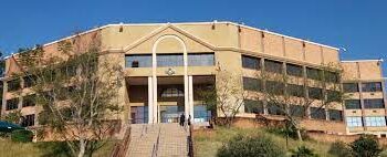 Girlfriend accused of stealing businessman’s E288 000