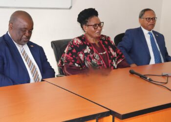 Deputy Prime Minister Thulisile Dladla pictured with Minister of Education and Training Owen Nxumalo and former Prime Minister Themba Masuku