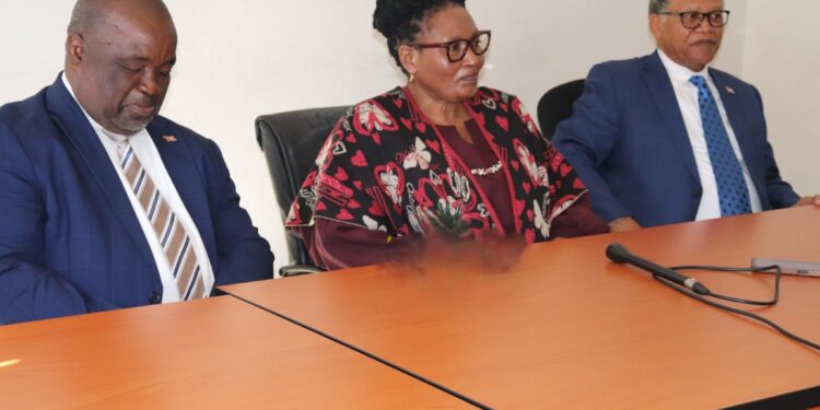 Deputy Prime Minister Thulisile Dladla pictured with Minister of Education and Training Owen Nxumalo and former Prime Minister Themba Masuku