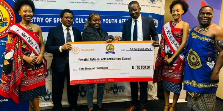 Minister of Sports, Youth and Culture Bongani Nzima receives a check replica from Mulasport. | Pic, Eswatini Govt