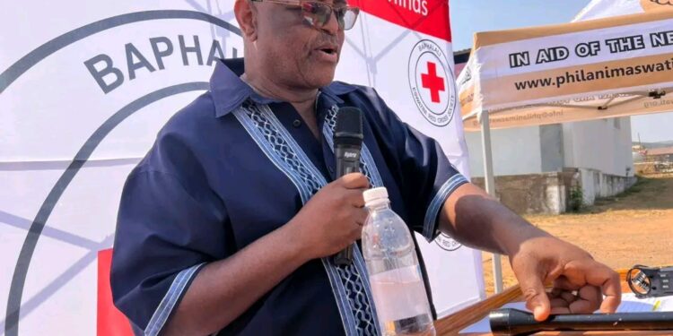 Lutfo Dlamini speaks to community leaders and partners during the launch of the Siphila Nabo clothing drive in Matsapha.