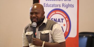 SNAT poll shows teachers back 4% pay rise