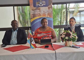 Minister of Labour and Social Security Phila Buthelezi with Principal Secretary Makhosini Mndawe during the announcement of the revised student scholarship allowances.