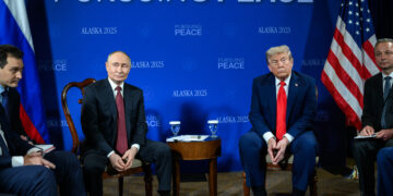US President Donald Trump and Russian President Vladimir Putin address a joint press conference after talks in Alaska.