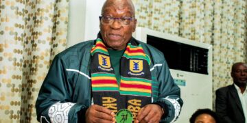 Jacob Zuma addressing dignitaries and guests in Accra