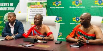 Minister of Agriculture, Mandla Tshawuke, with Mr Vilane from NMC and secretary Mr Motsa during the briefing