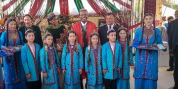 Their Majesties King Mswati III and Inkhosikati LaMotsa pictured during a cultural tour of the Turkmenistan and Uzbekistan National Days Exhibition in Awaza.