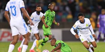 Daniel Msendami of Marumo Gallants challenged by Jayden Adams of Mamelodi Sundowns during the Betway Premiership 2025/26 match at Dr Petrus Molemela Stadium in Bloemfontein on Wednesday. Photo: Alche Greeff/BackpagePix