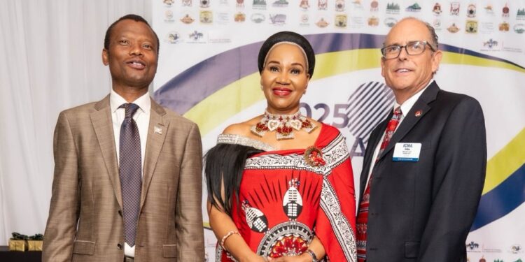 Minister of Housing and Urban Development Appolo Maphalala poses with ICMA President-elect Mike Land and ICMA CEO Julia Novak during a dinner at the Royal Villas in Mbabane, welcoming the delegation for the 2025 ICMA Global Exchange Programme.