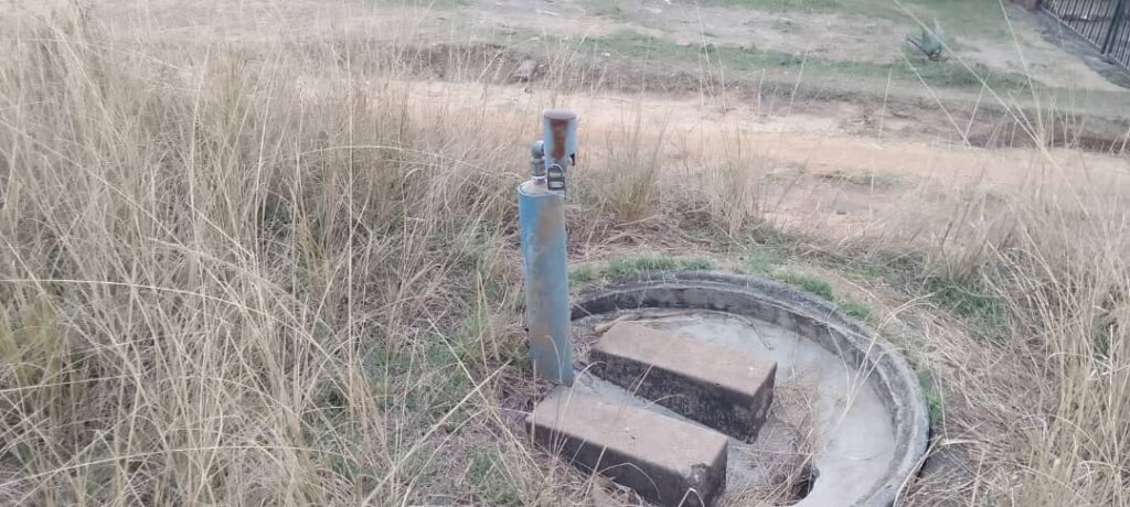 The broken pump that once supplied clean water to Luve residents remains unrepaired for months.