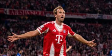 Kane's brace leads Bayern to victory over Chelsea