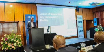 Director-General of the Department of Science, Technology and Innovation, Dr Mlungisi Cele, delivers the keynote address at the launch of Africa’s first Supercritical CO₂ Encapsulation Facility at CSIR.