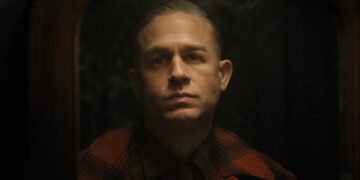 Ed Gein (played by Charlie Hunnam)