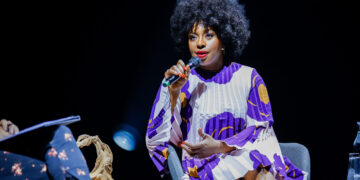 Chimamanda Agozi Adichie during the ceremony. Photo: Natalie Greppi.