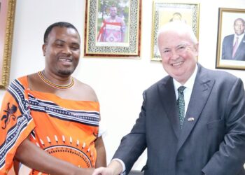 Minister S’khumbuzo Dlamini with British High Commissioner Colin Wells during a courtesy visit at the Ministry of Tinkhundla Administration and Development in Mbabane.