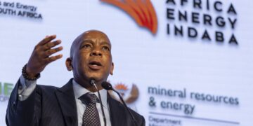 The Honourable Dr. Kgosientsho Ramokgopa, Minister of Electricity and Energy of South Africa
