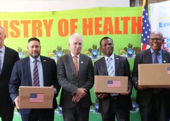 Acting Minister for Health Apollo Maphalala poses with Global Fund and US Embassy representatives alongside the first shipment of Lenacapavir, Eswatini’s new injectable HIV prevention drug.