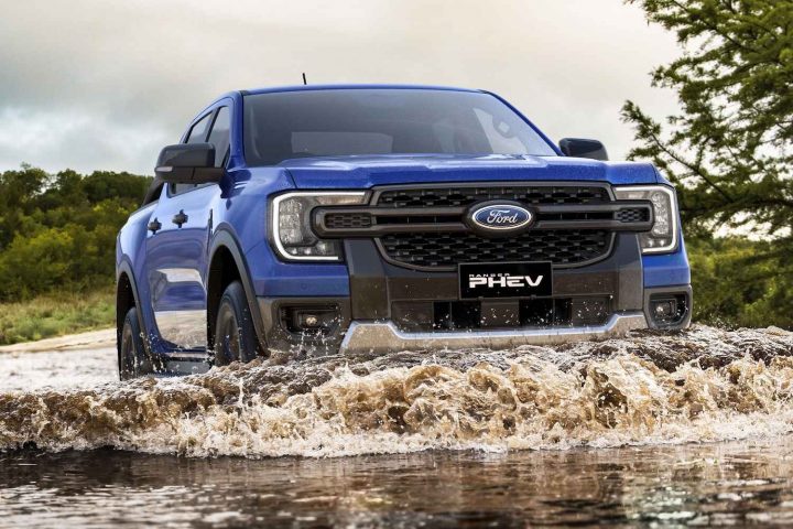 2025 Ford Ranger PHEV Sport Exterior Front