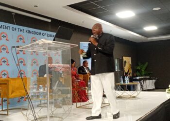 Apostle John Sagoe delivering a prophetic message