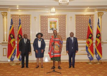 His Majesty King Mswati III with newly accredited diplomats from Botswana, Equatorial Guinea and Rwanda after the presentation of Letters of Credence at Lozitha Royal Palace.