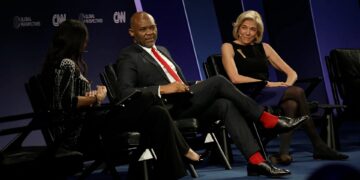 Tony Elumelu speaks on CNN’s Global Perspectives on Africa alongside Lynn Forester de Rothschild and Eleni Giokos