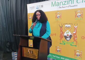 Manzini CEO Lungile Dlamini addressing the city's ratepayers during the city's AGM. (Pic: Xolani Mngomezulu)