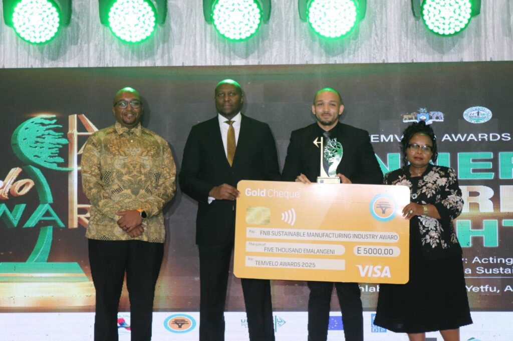 FNB Eswatini CEO Thokozani Dlamini pictured with Prime Minister Russell Mmiso Dlamini and the Minister of Tourism and Environmental Affairs Hon. Jane Mkhonta Simelane during the 2025 Temvelo Awards at the Royal Swazi Spa.