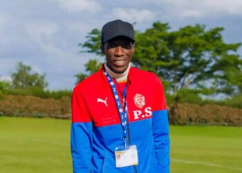 Coach Percy. Photo by Kingvee frames