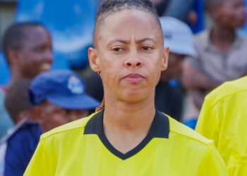 veteran referee Letticia Viana