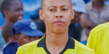 veteran referee Letticia Viana