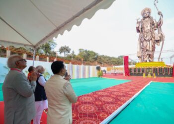 Modi unveils the 77-foot statue of Prabhu Shri Ram at Shree Samsthan Gokarn Partagali Jeevottam Math, urging devotees across India to visit the landmark; photo by X/@narendramodi