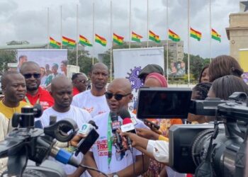 Ras Mubarak addresses journalists in Accra ahead of his departure for the Trans Africa Tourism and Unity Campaign tour.