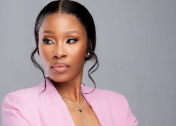 Gifted Kosie set for India tour.